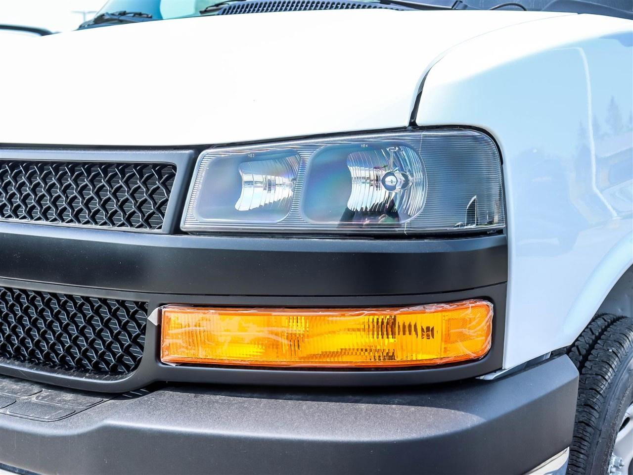 2025 Chevrolet Express Cargo Van 2500 Extended Wheelbase Rear-Wheel Drive Photo