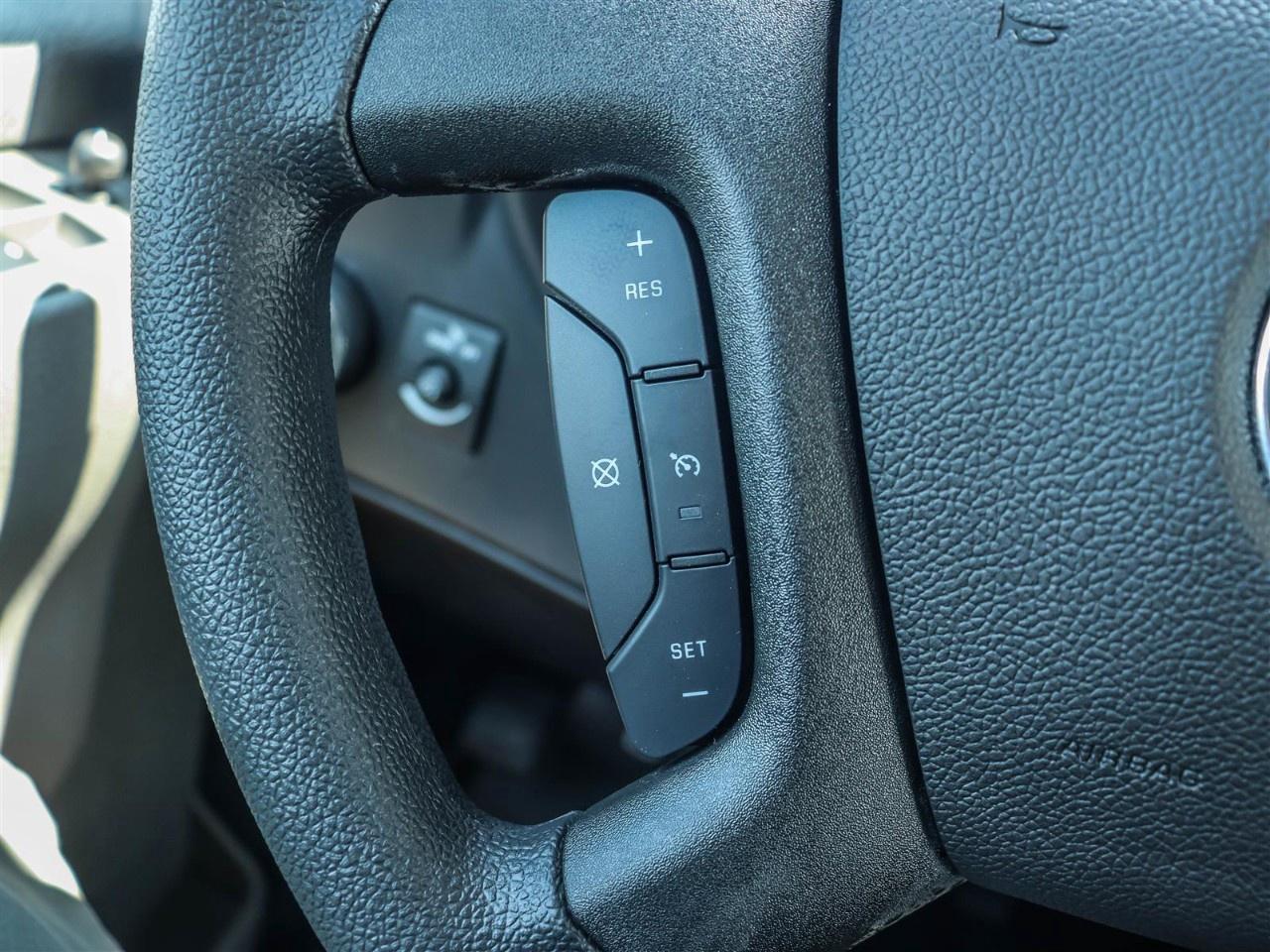 2025 Chevrolet Express Cargo Van 2500 Extended Wheelbase Rear-Wheel Drive Photo