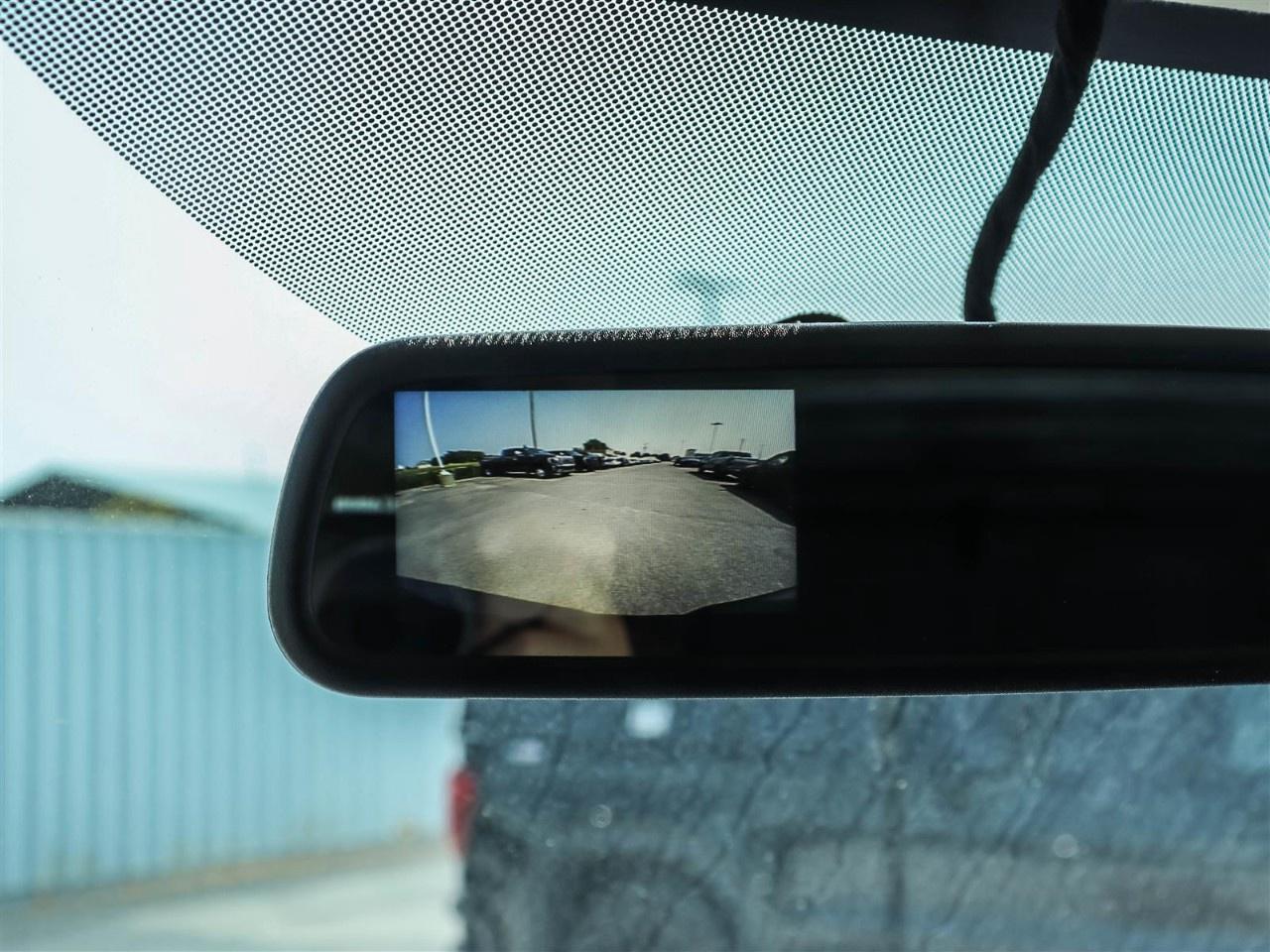 2025 Chevrolet Express Cargo Van 2500 Extended Wheelbase Rear-Wheel Drive Photo