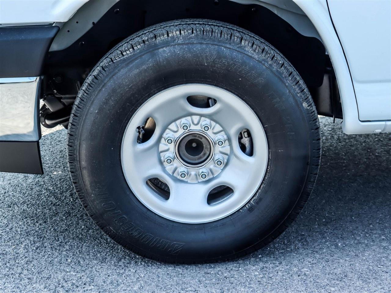 2025 Chevrolet Express Cargo Van 2500 Extended Wheelbase Rear-Wheel Drive Photo