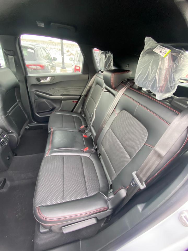 2026 Ford Escape ST-Line 4dr All-Wheel Drive Photo