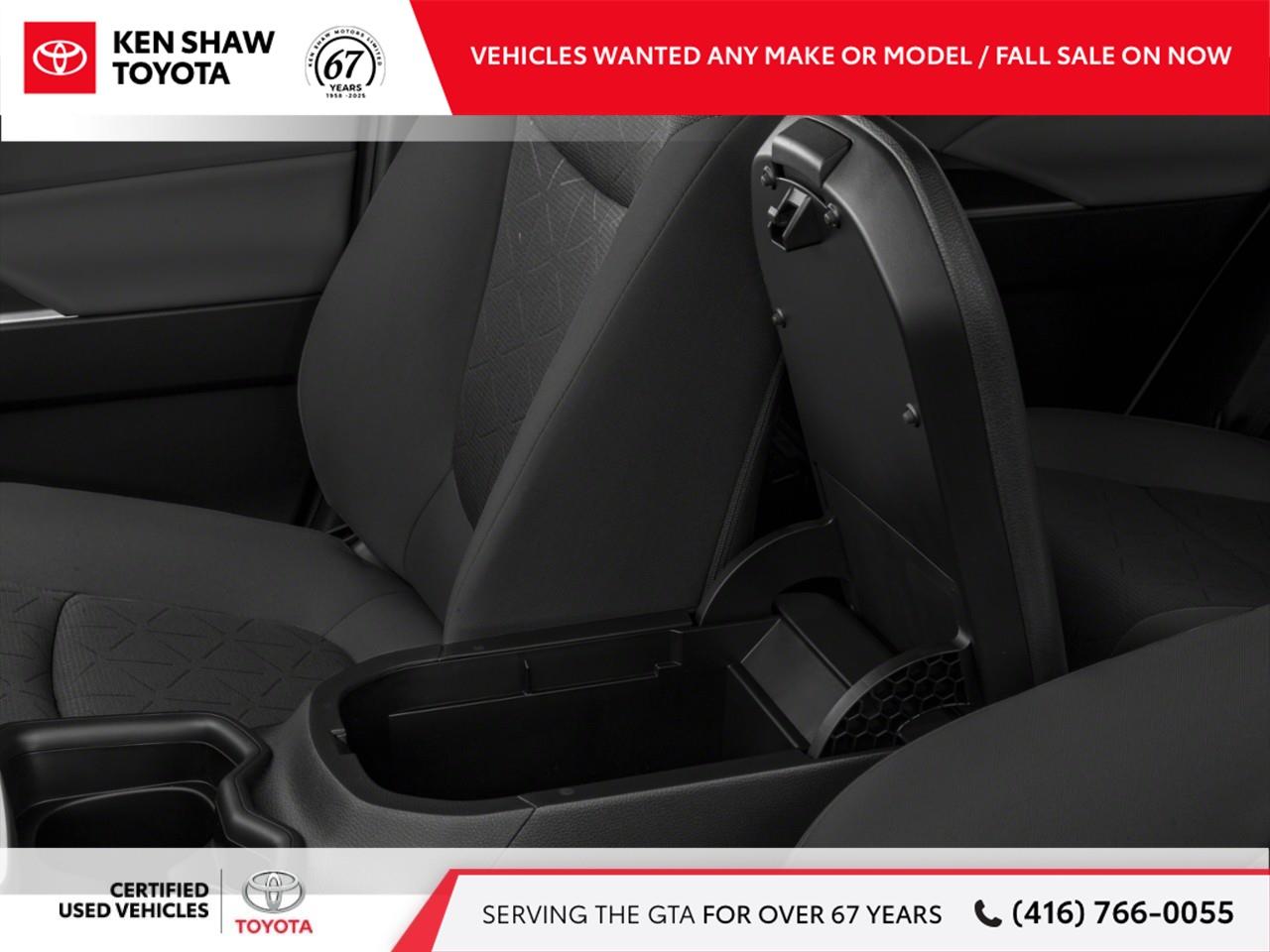 2021 Toyota RAV4 XLE 4dr All-wheel Drive Photo