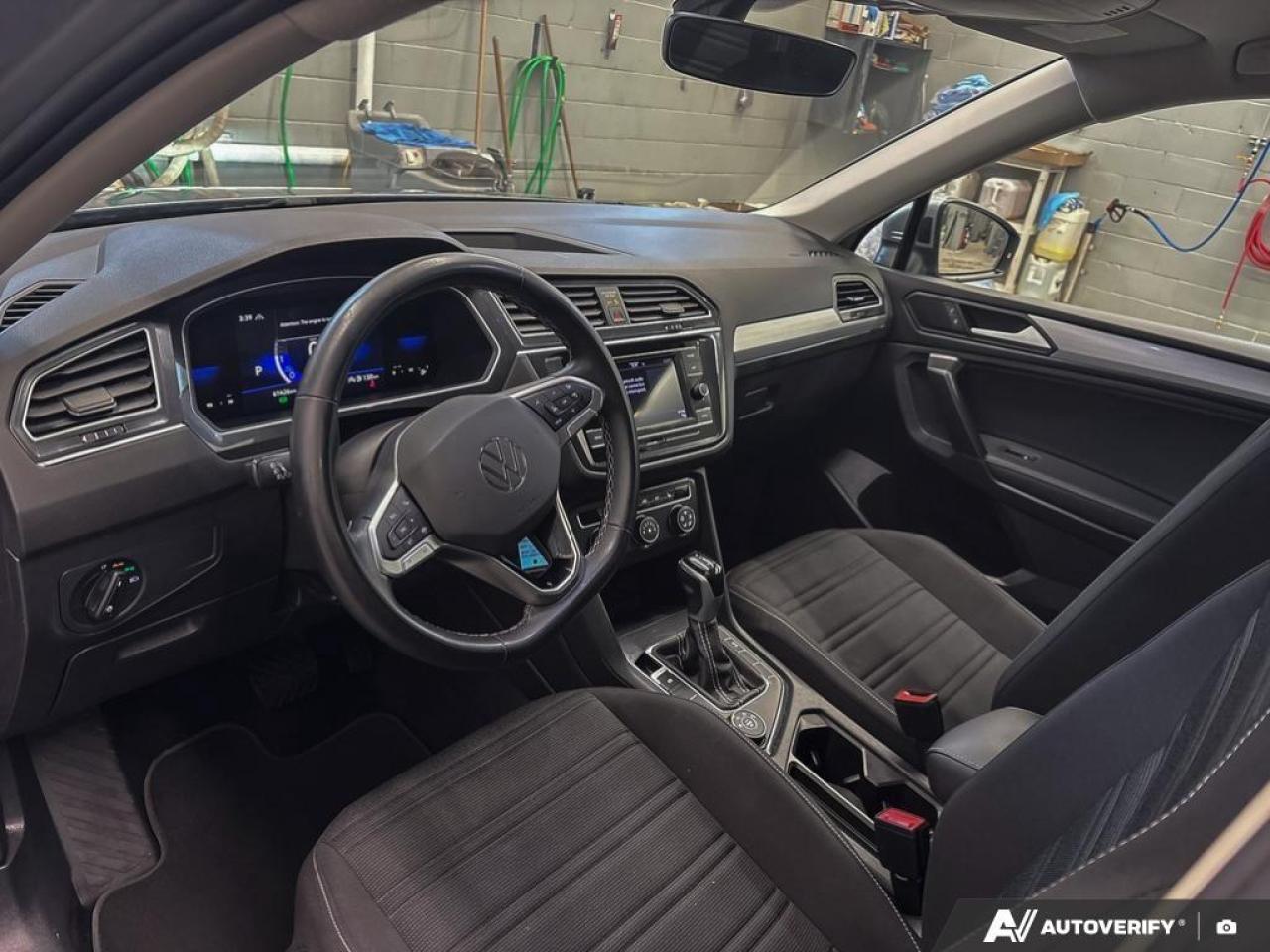 2023 Volkswagen Tiguan Trendline 4dr All-wheel Drive 4MOTION Photo