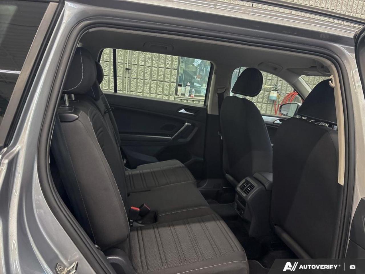 2023 Volkswagen Tiguan Trendline 4dr All-wheel Drive 4MOTION Photo