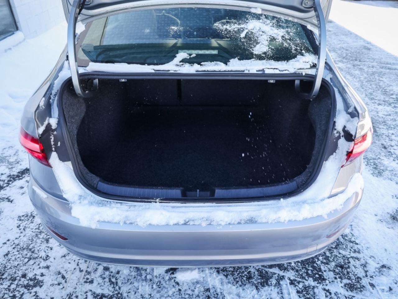 2021 Volkswagen Jetta HIGHLINE Photo