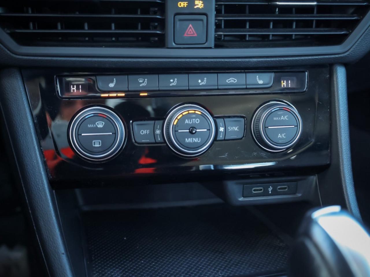 2021 Volkswagen Jetta HIGHLINE Photo