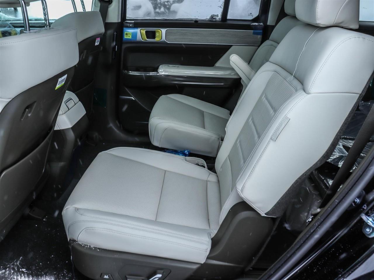 2026 Hyundai Santa Fe HEV  Photo