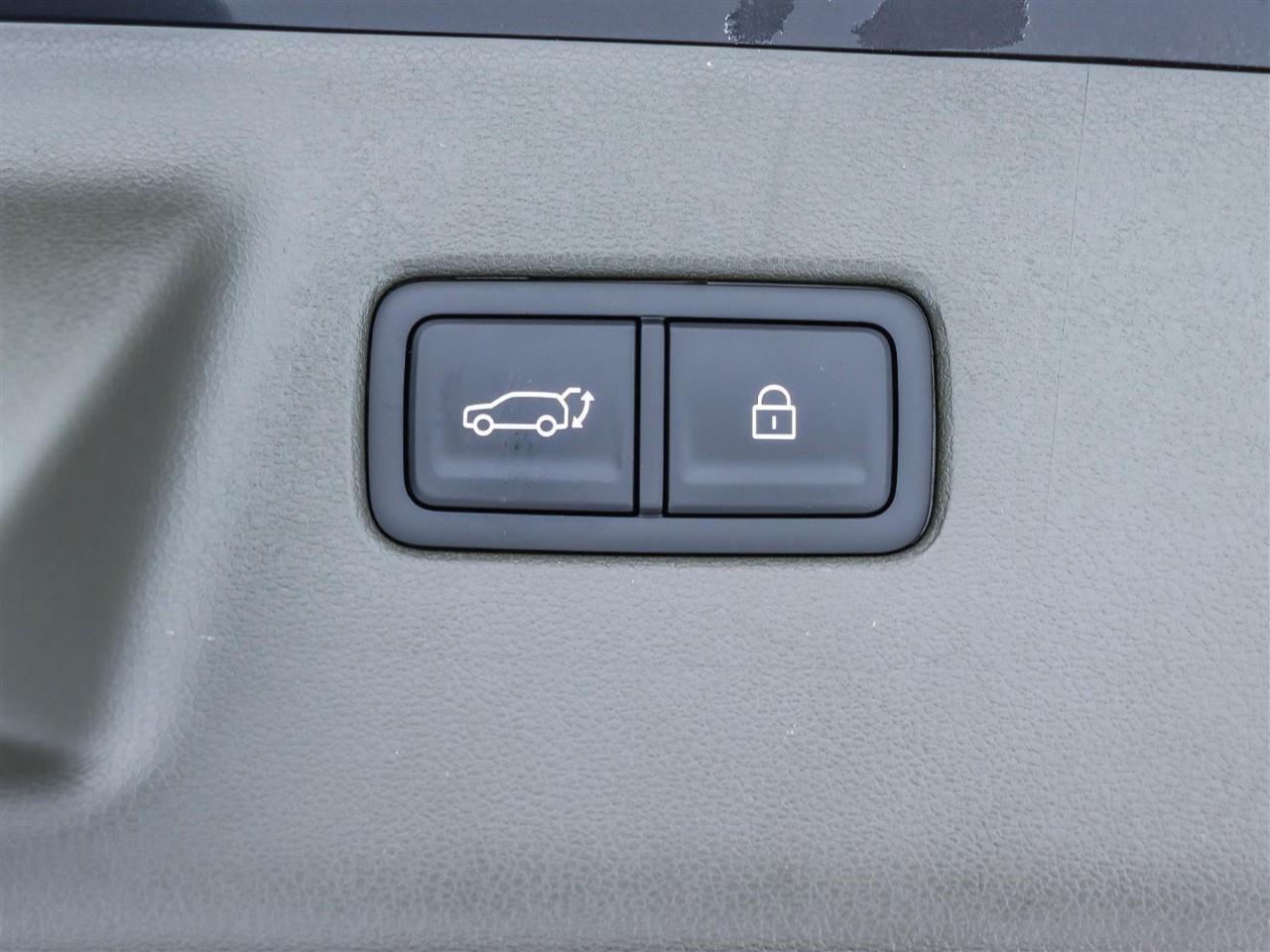 2026 Hyundai Santa Fe HEV  Photo