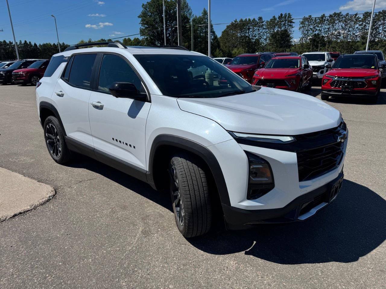 2026 Chevrolet Equinox AWD RS Photo2