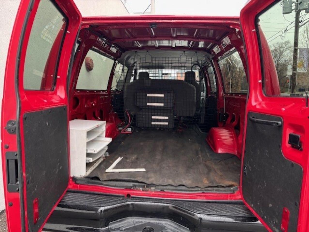 2012 Ford Econoline E-250 *5 PASSENGER-ONLY 102KM-EXTENDED-FIRE CHIEF* Photo