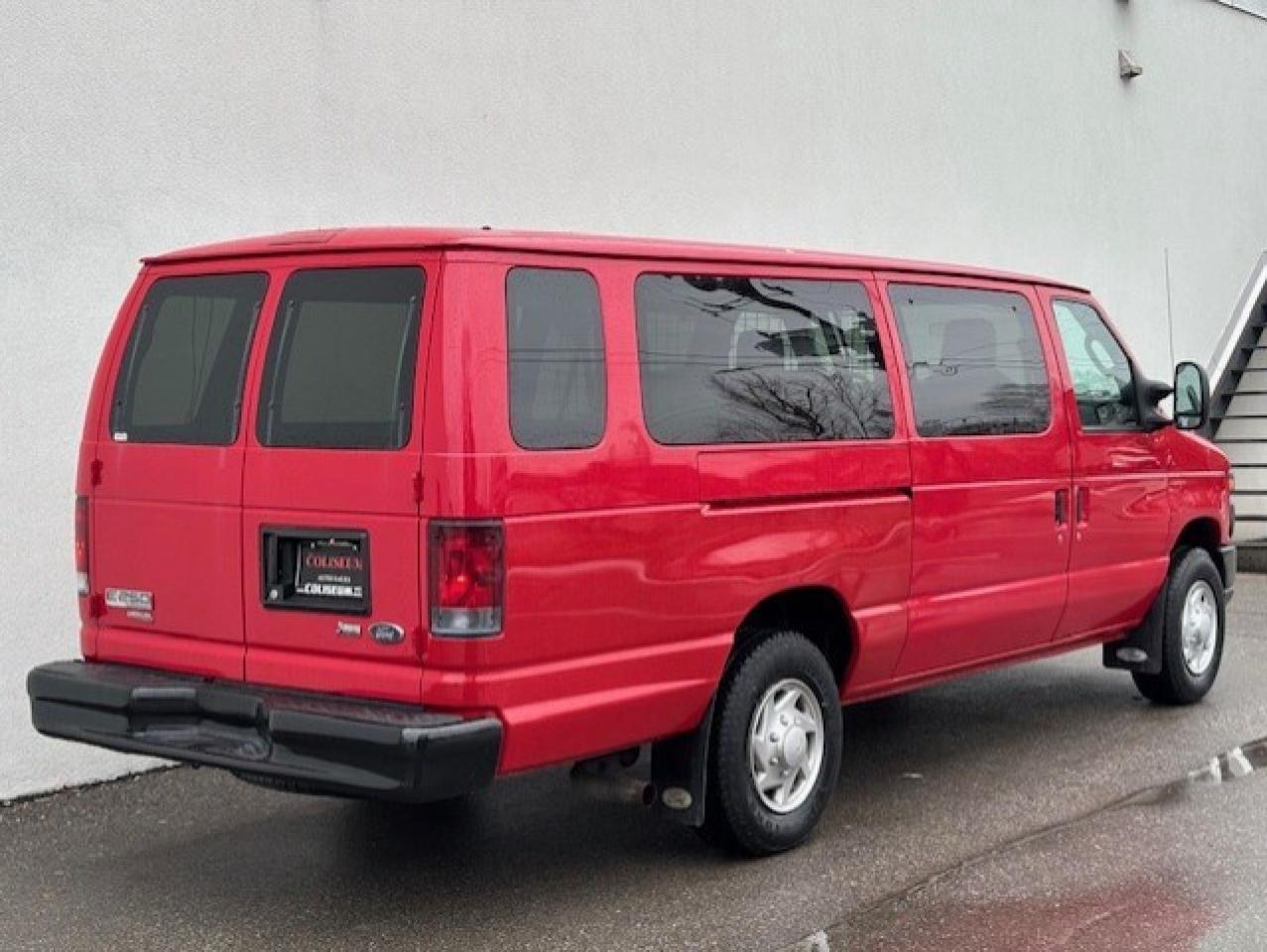 2012 Ford Econoline E-250 *5 PASSENGER-ONLY 102KM-EXTENDED-FIRE CHIEF* Photo