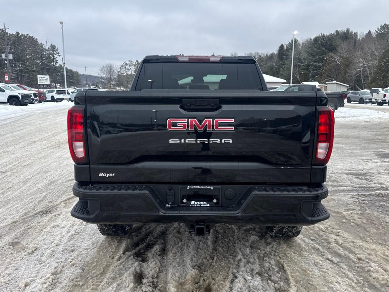 2026 GMC Sierra 1500 Crew Cab Short Box 4-Wheel Drive Pro Photo
