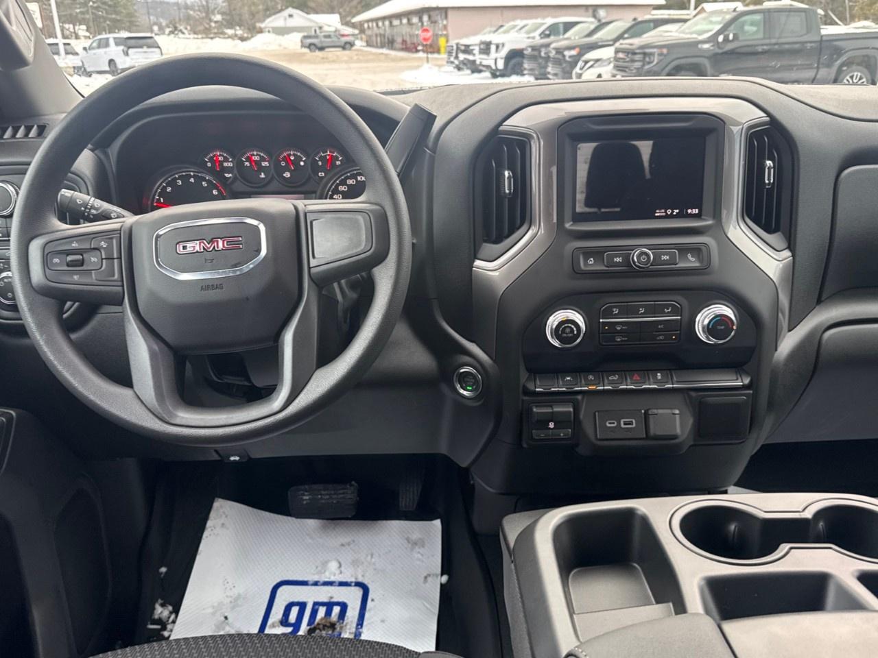 2026 GMC Sierra 1500 Crew Cab Short Box 4-Wheel Drive Pro Photo