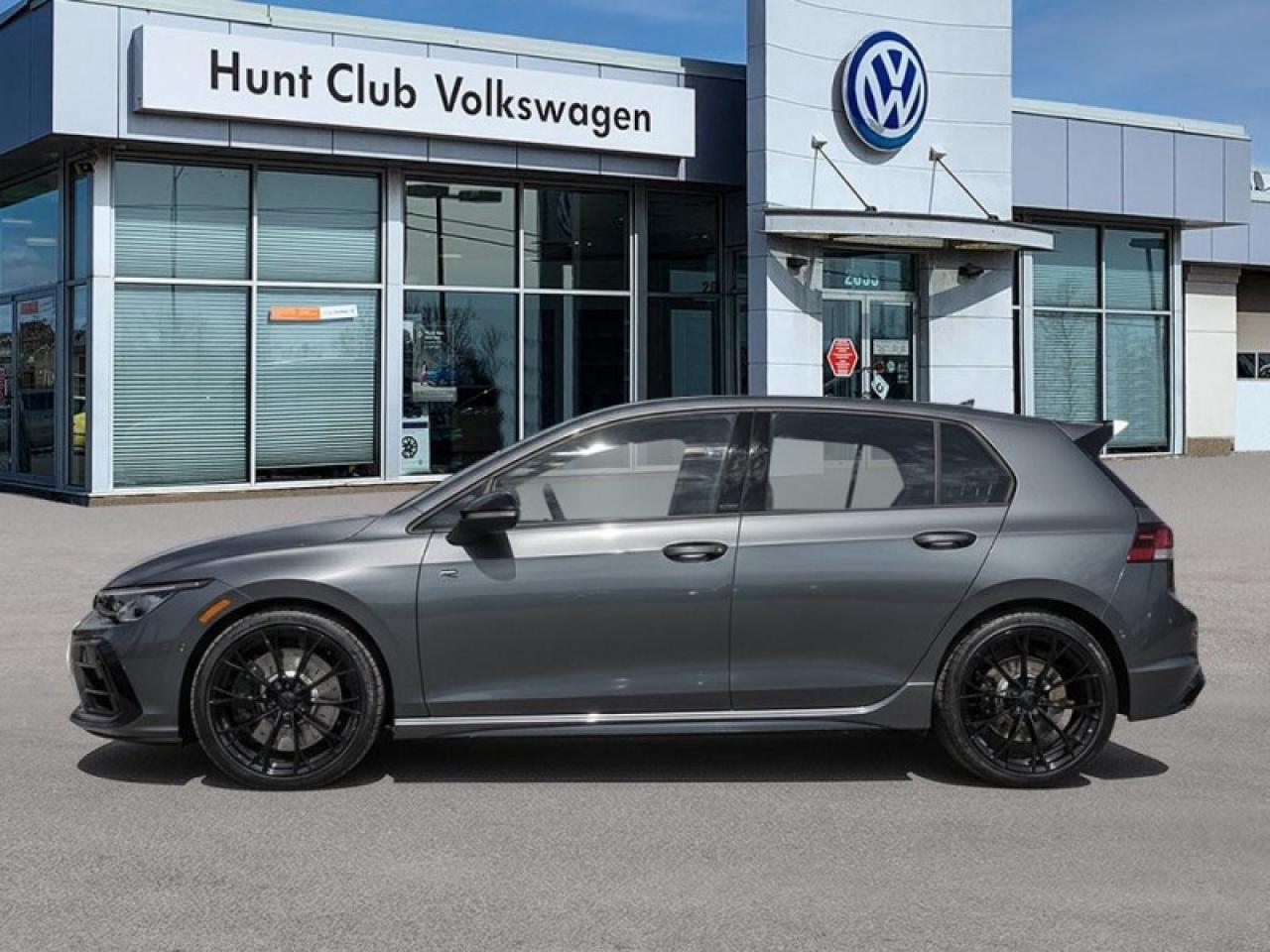 2026 Volkswagen Golf R BLACK EDITION Photo2