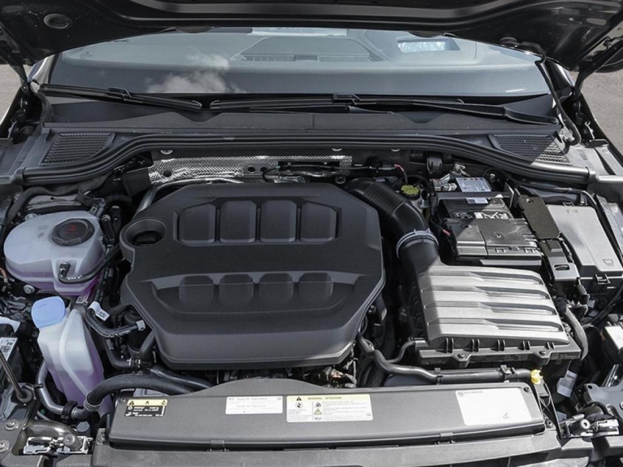 2026 Volkswagen Golf R BLACK EDITION Photo