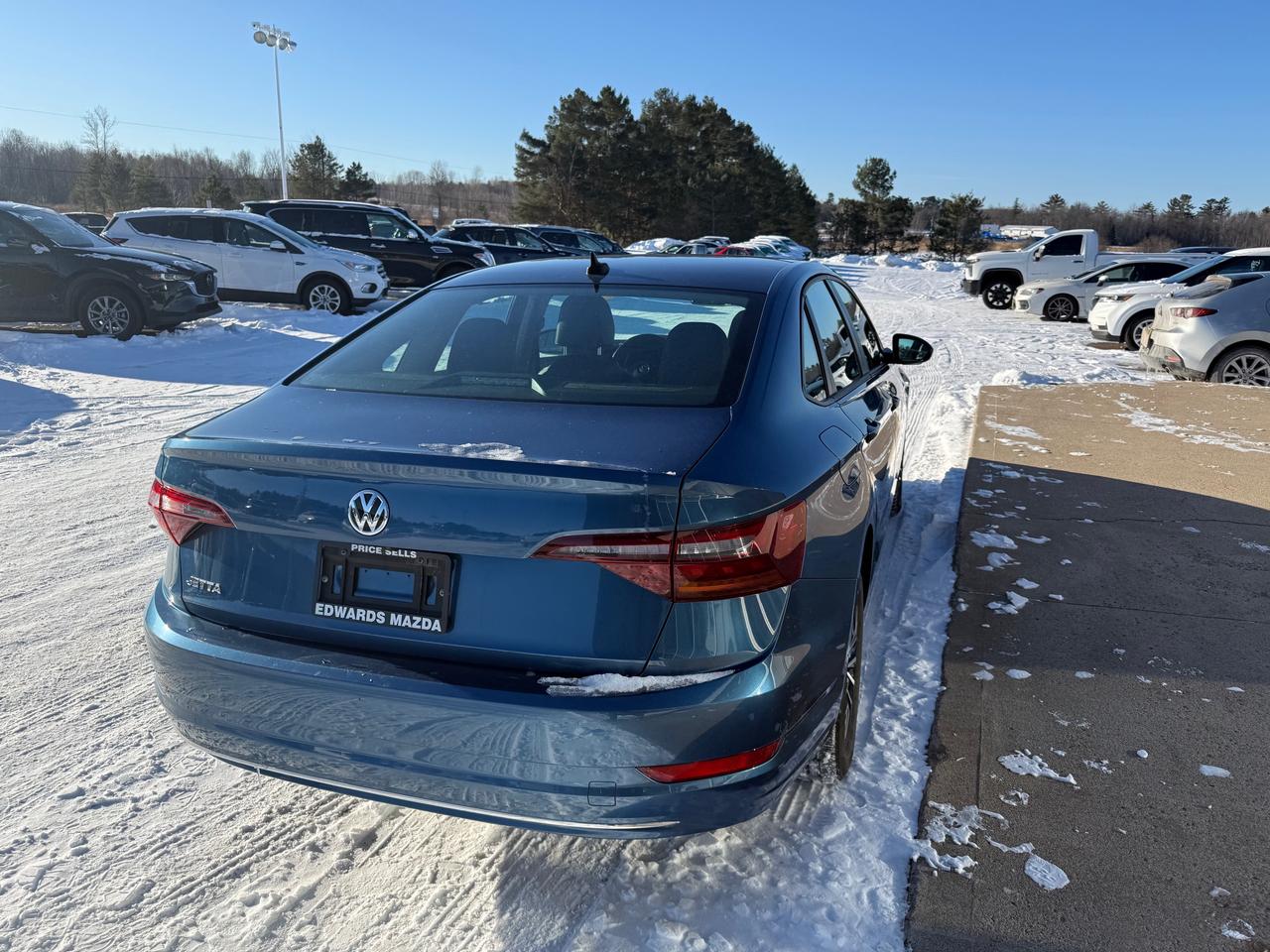 2019 Volkswagen Jetta 1.4 TSI Highline (A8) 4dr Sedan Photo