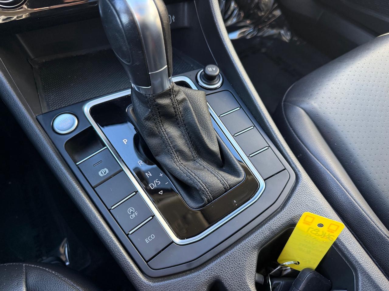 2019 Volkswagen Jetta 1.4 TSI Highline (A8) 4dr Sedan Photo