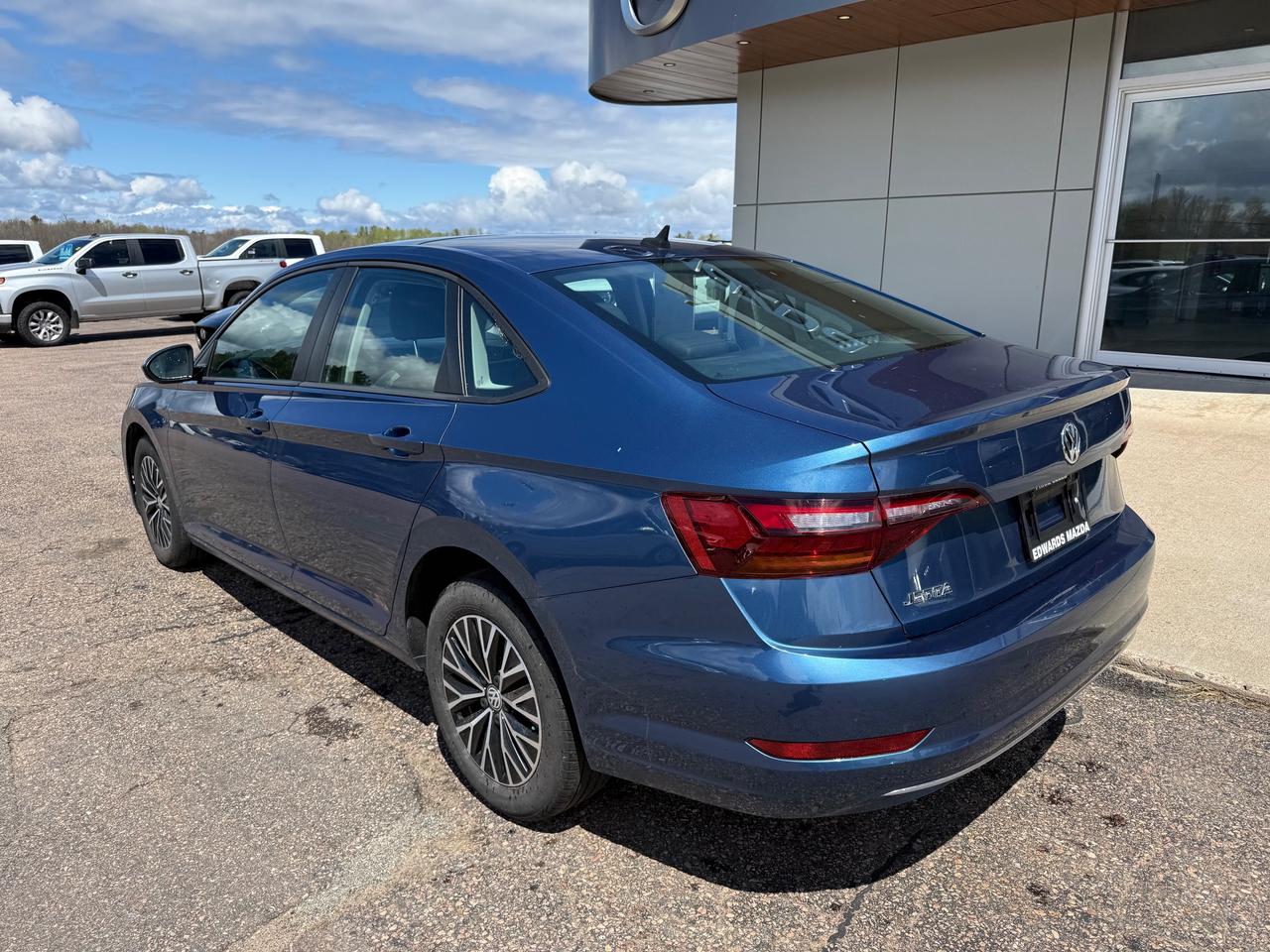 2019 Volkswagen Jetta 1.4 TSI Highline (A8) 4dr Sedan Photo