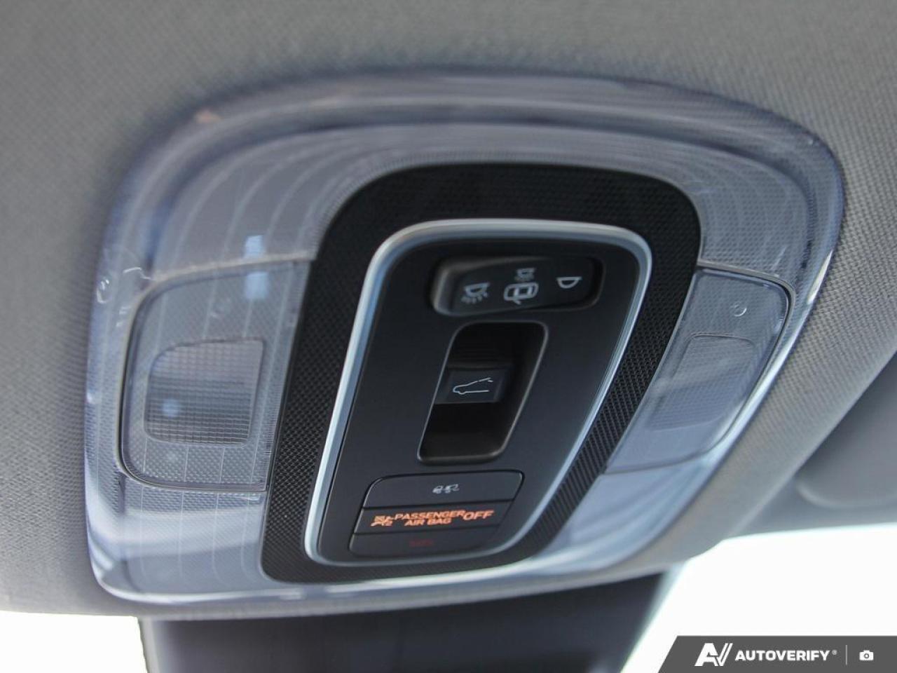 2021 Hyundai Elantra Ultimate 4dr Sedan Photo