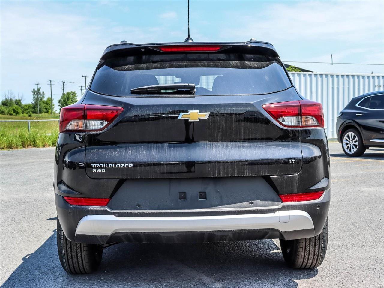 2026 Chevrolet TrailBlazer AWD 4dr LT Photo3