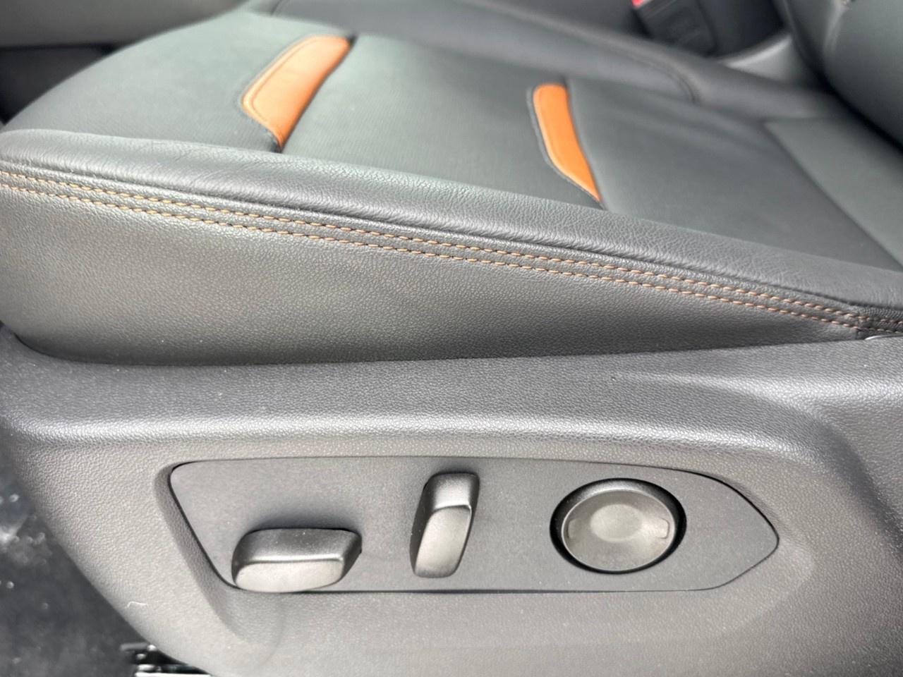 2026 GMC Sierra 1500 Crew Cab Short Box 4-Wheel Drive AT4 Photo