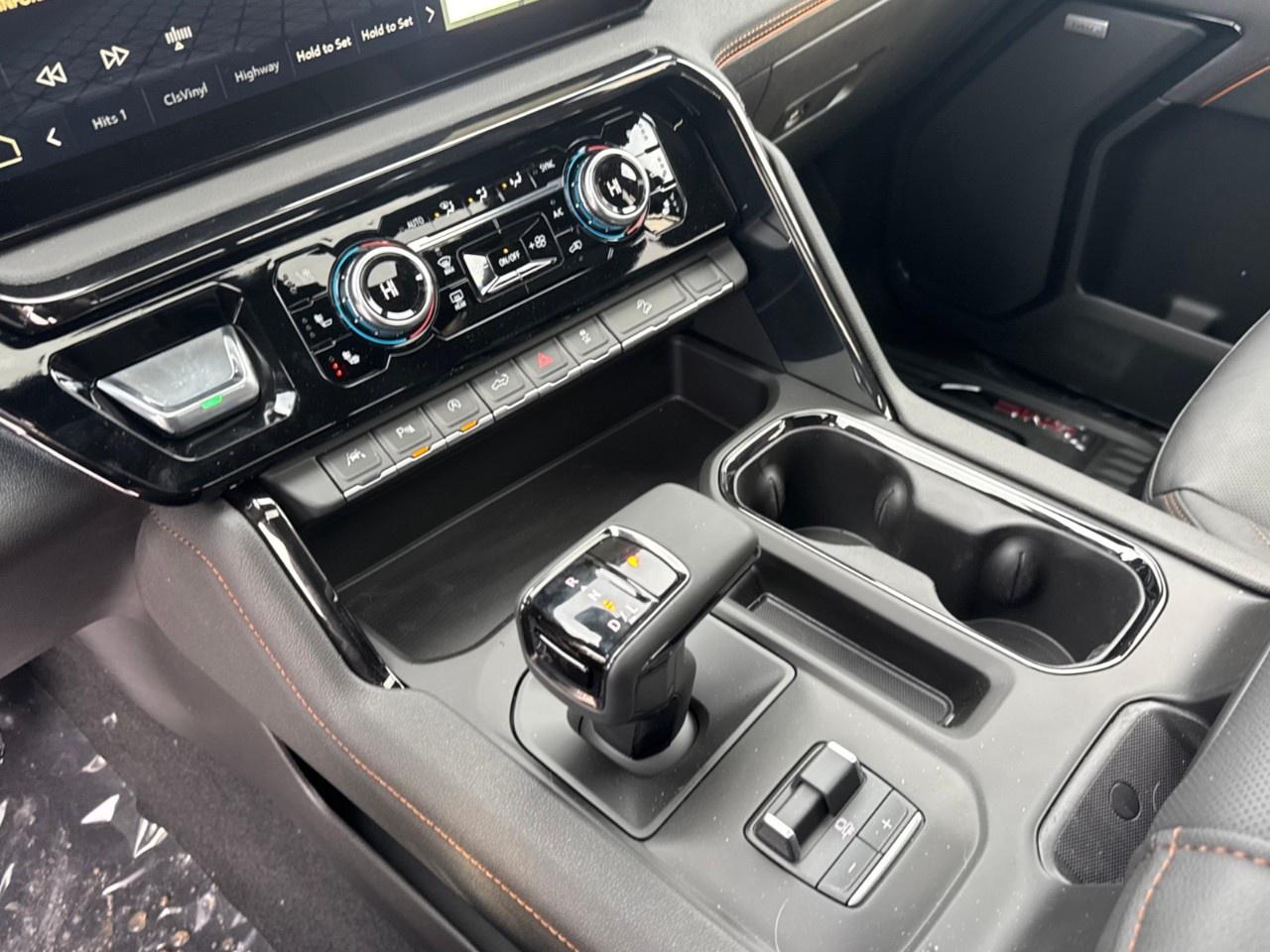 2026 GMC Sierra 1500 Crew Cab Short Box 4-Wheel Drive AT4 Photo