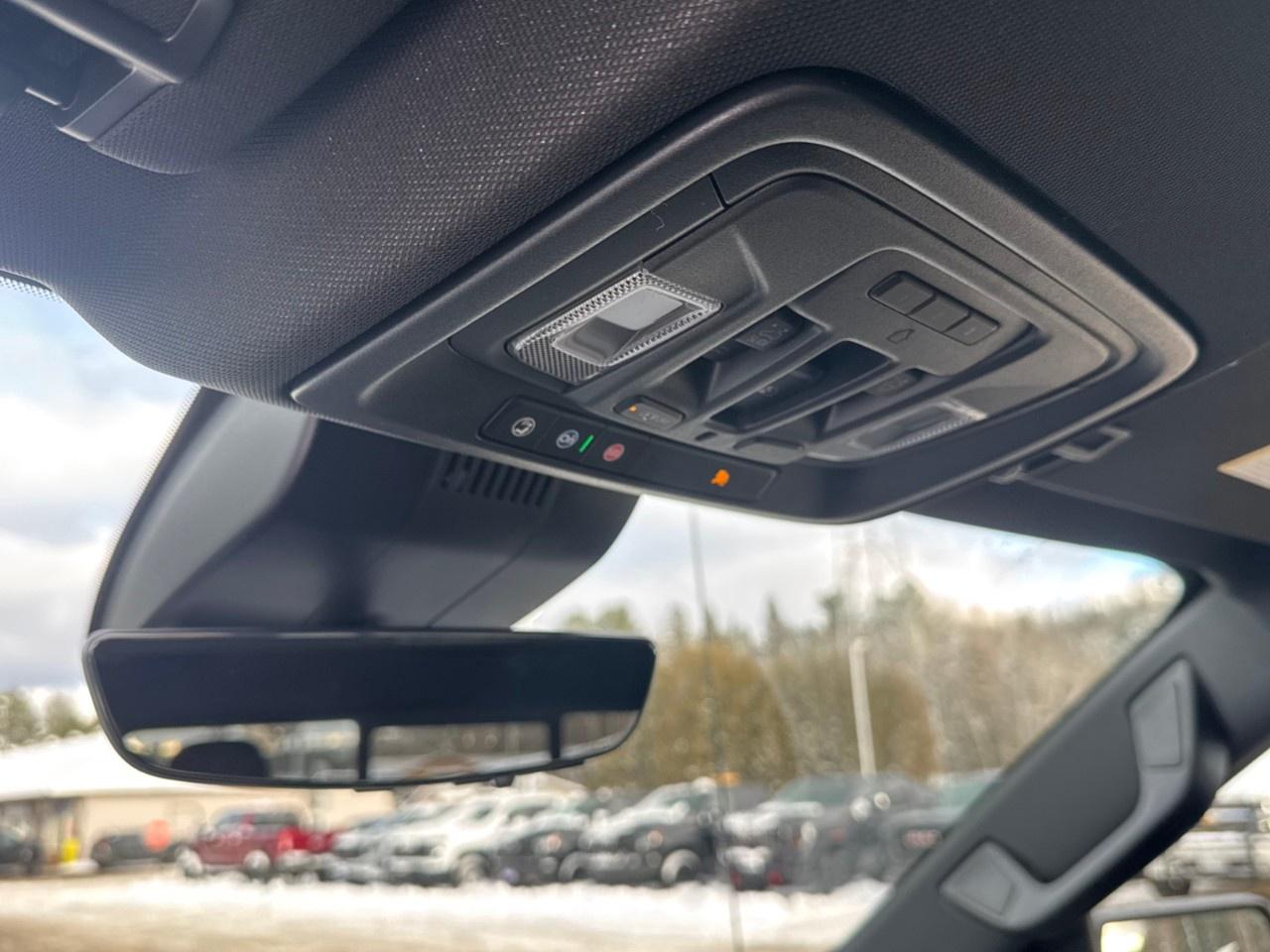 2026 GMC Sierra 1500 Crew Cab Short Box 4-Wheel Drive AT4 Photo