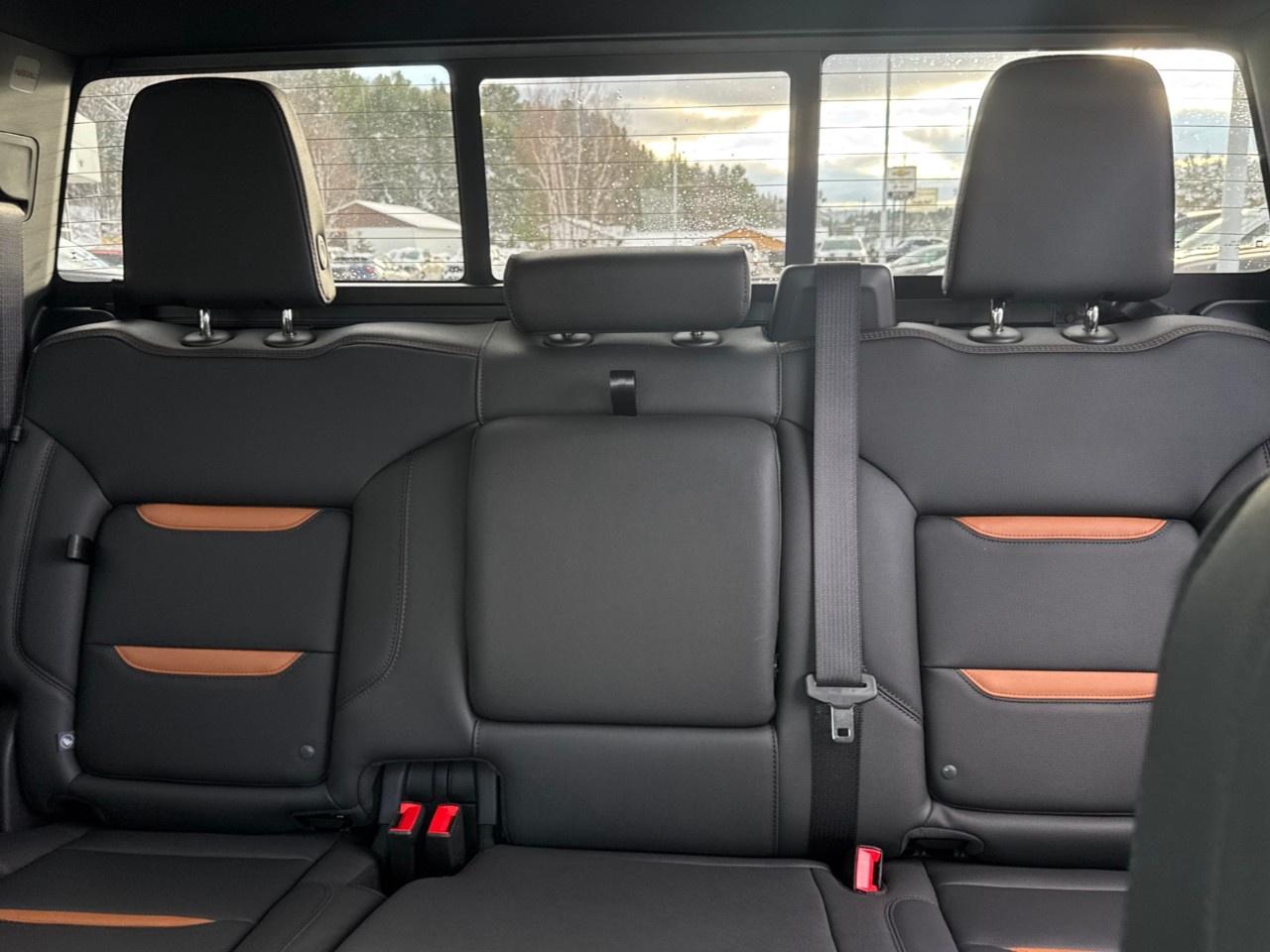 2026 GMC Sierra 1500 Crew Cab Short Box 4-Wheel Drive AT4 Photo