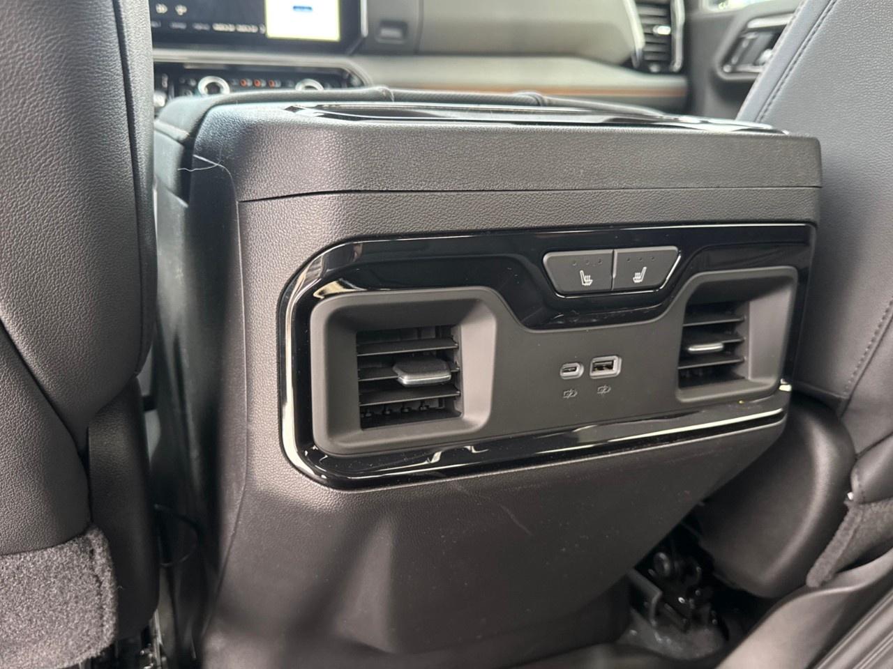 2026 GMC Sierra 1500 Crew Cab Short Box 4-Wheel Drive AT4 Photo