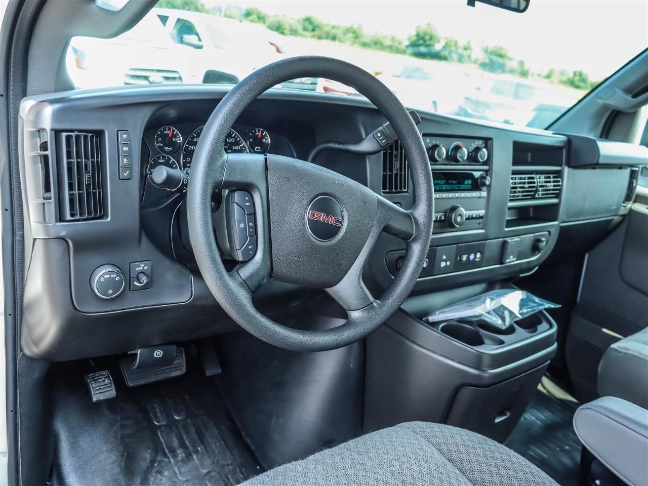 2025 GMC Savana Cargo Van 2500 Extended Wheelbase Rear-Wheel Drive Photo