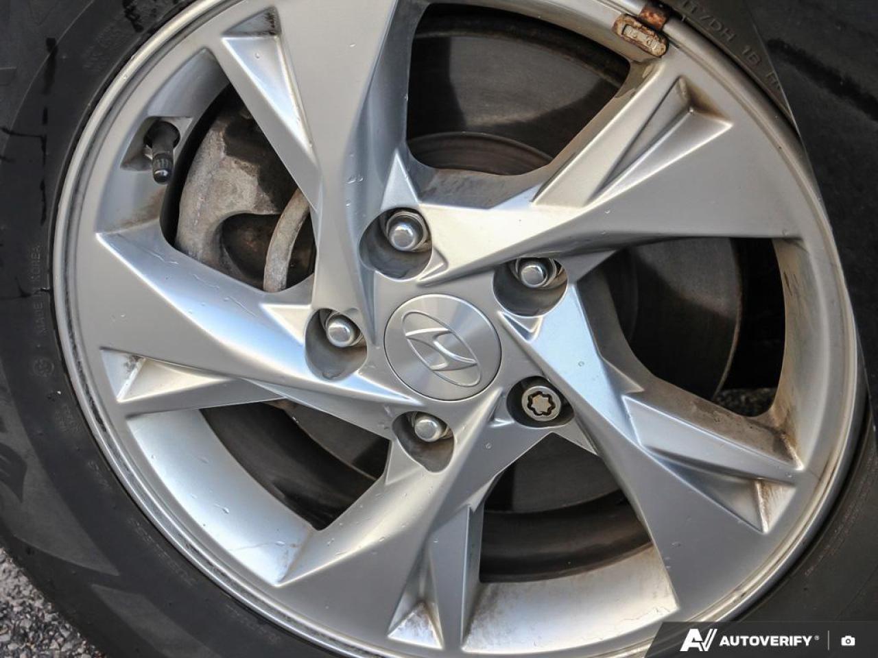 2022 Hyundai Elantra ESSENTIAL 4DR SEDAN Photo