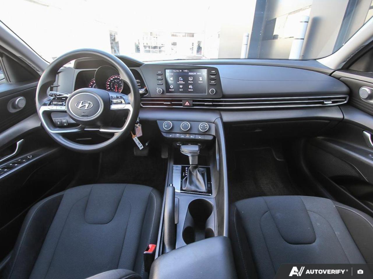 2022 Hyundai Elantra ESSENTIAL 4DR SEDAN Photo