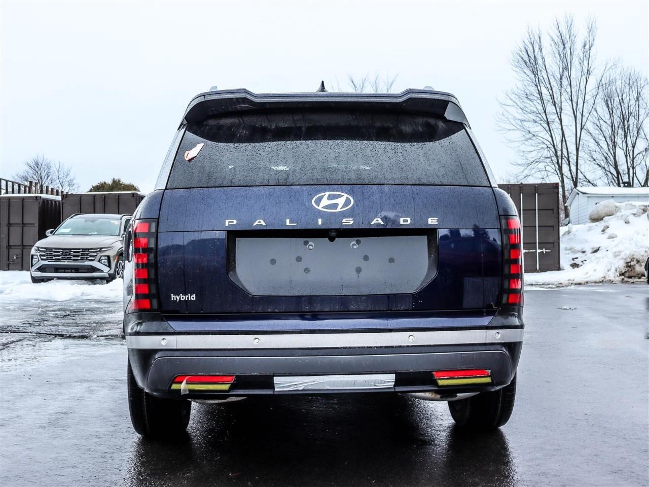 2026 Hyundai Palisade HEV Luxury 7 Passenger 4dr All-Wheel Drive Photo3