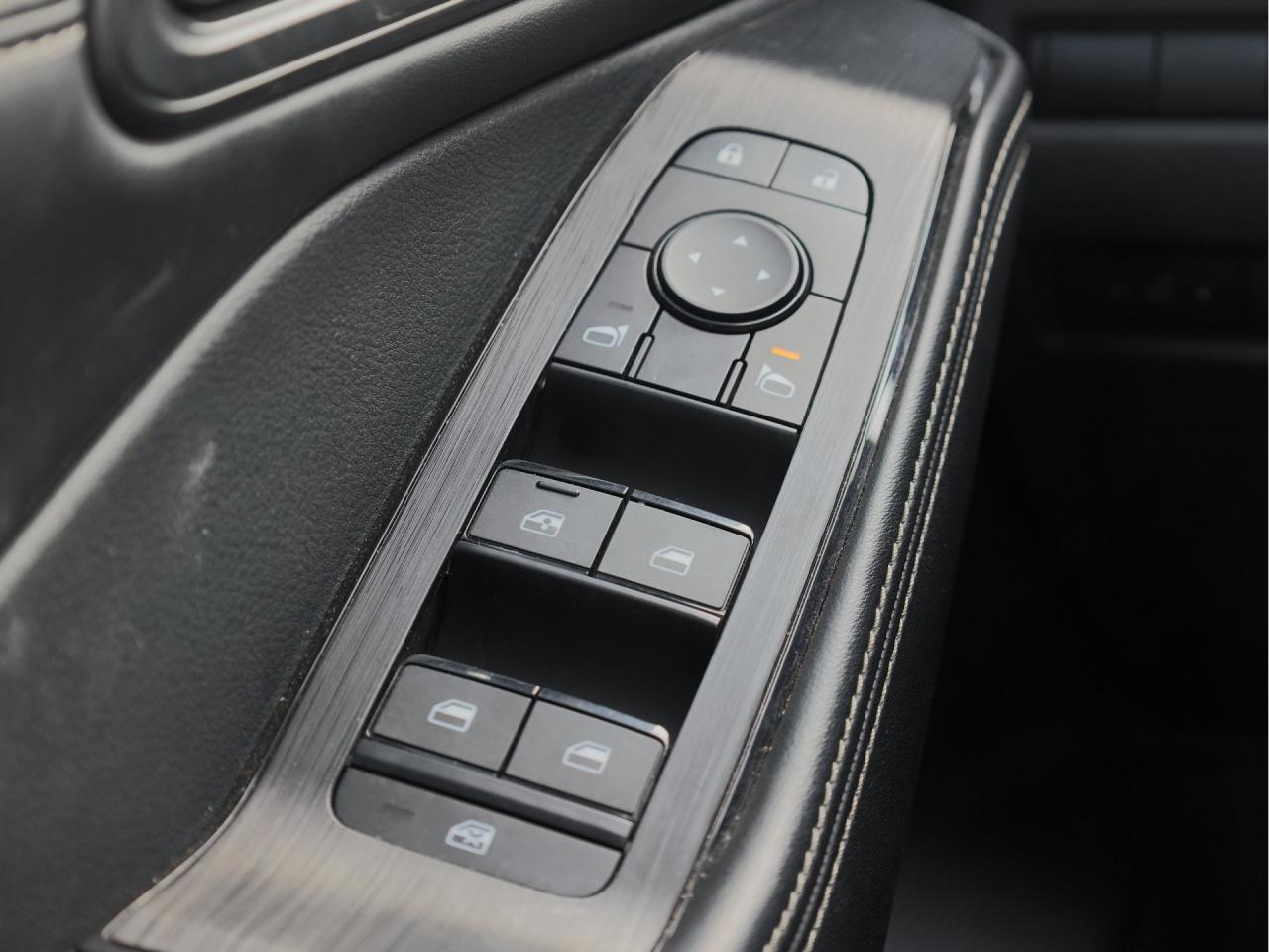 2023 Nissan Rogue SV Midnight Edition   Leather   Power Liftgate Photo