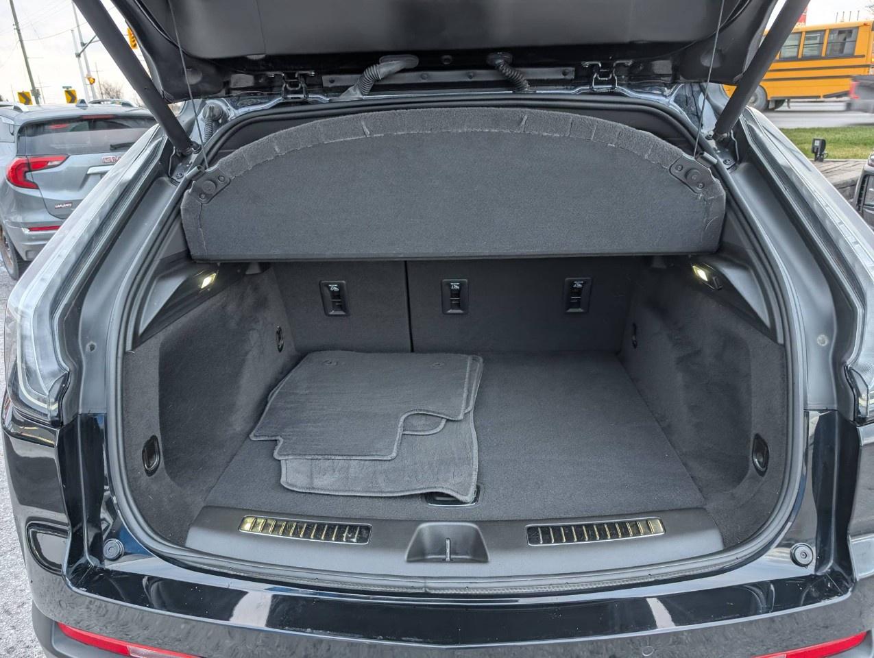 2023 Cadillac XT4 AWD 4dr Sport Photo