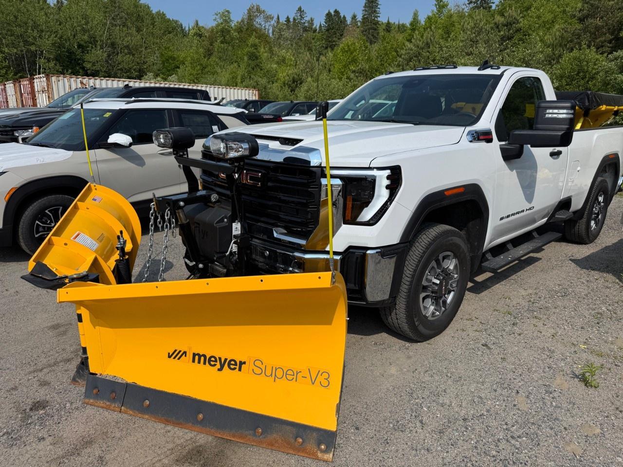 2025 GMC Sierra 3500HD 4WD Regular Cab Long Box Pro Photo0