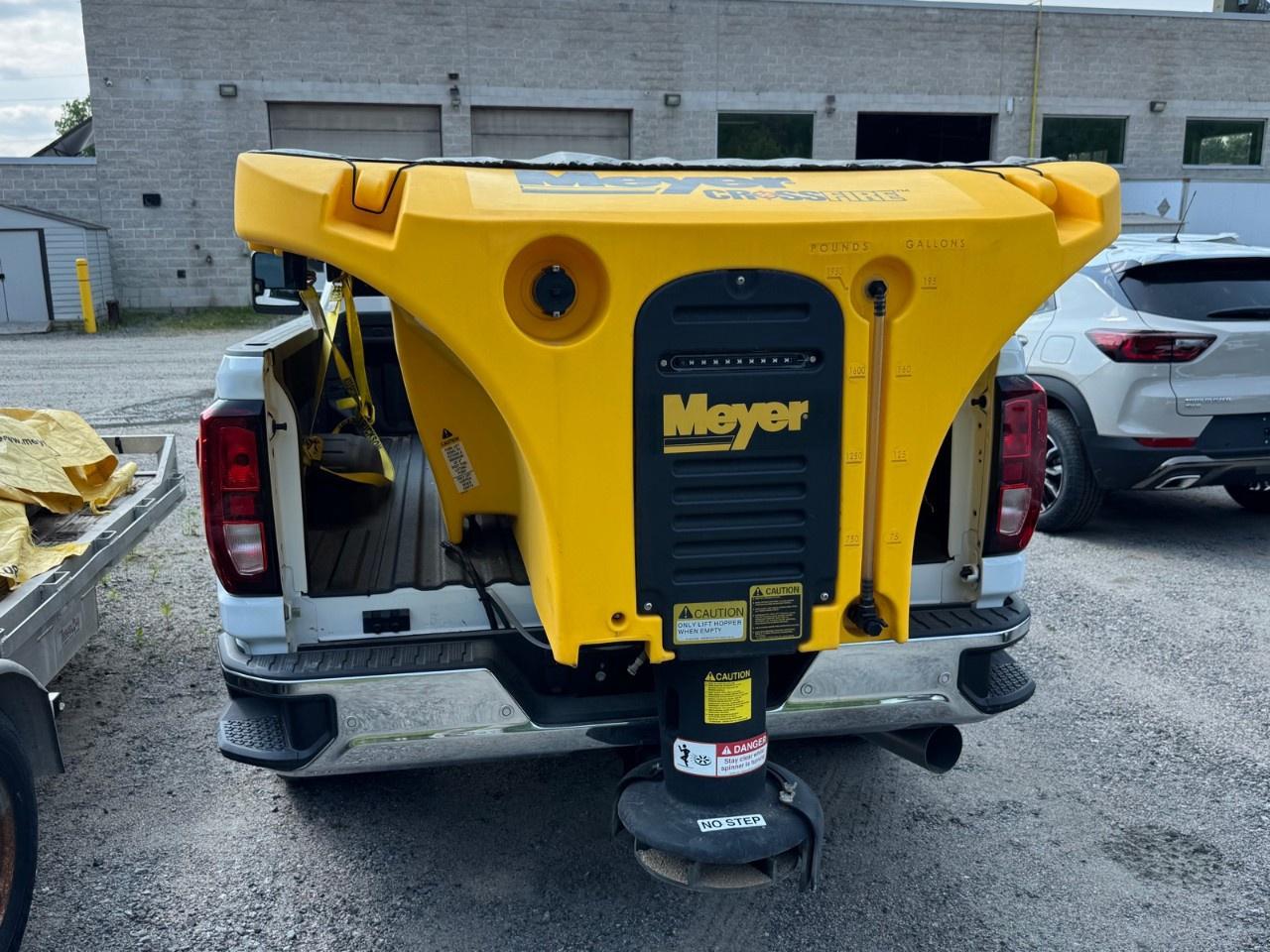 2025 GMC Sierra 3500HD 4WD Regular Cab Long Box Pro Photo