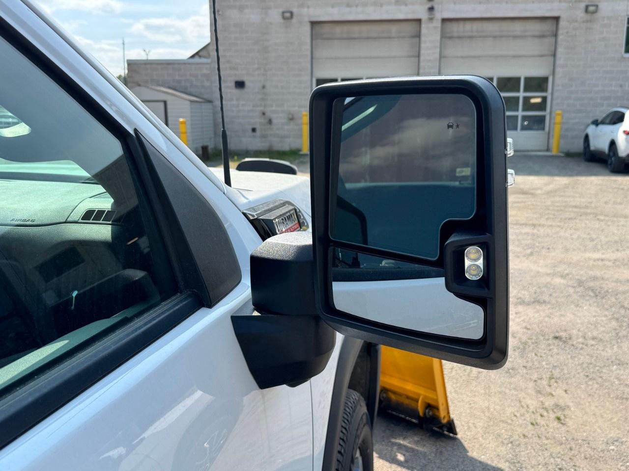 2025 GMC Sierra 3500HD 4WD Regular Cab Long Box Pro Photo