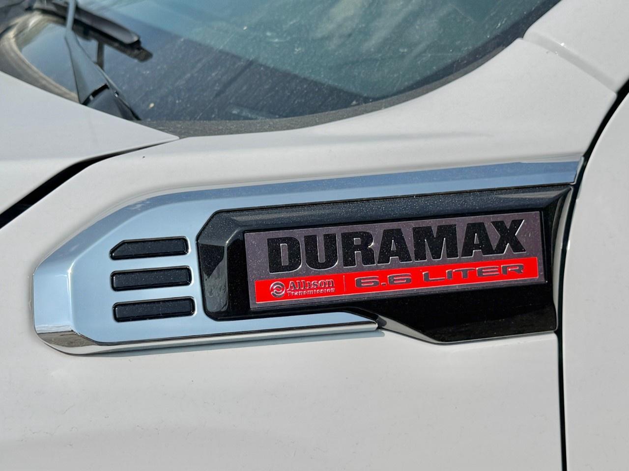 2025 GMC Sierra 3500HD 4WD Regular Cab Long Box Pro Photo