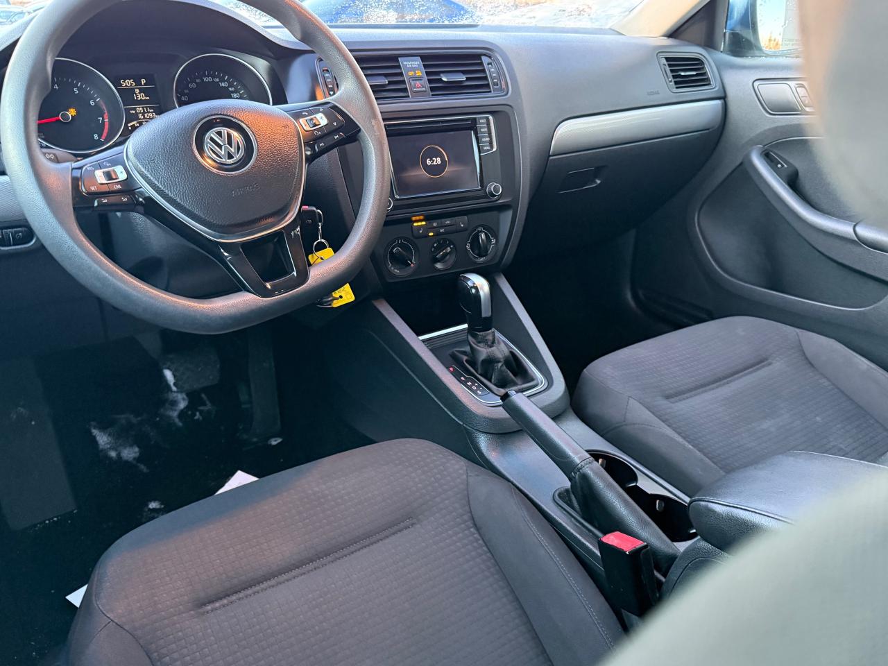 2017 Volkswagen Jetta 1.4 TSI Trendline+ (A6) 4dr Sedan Photo