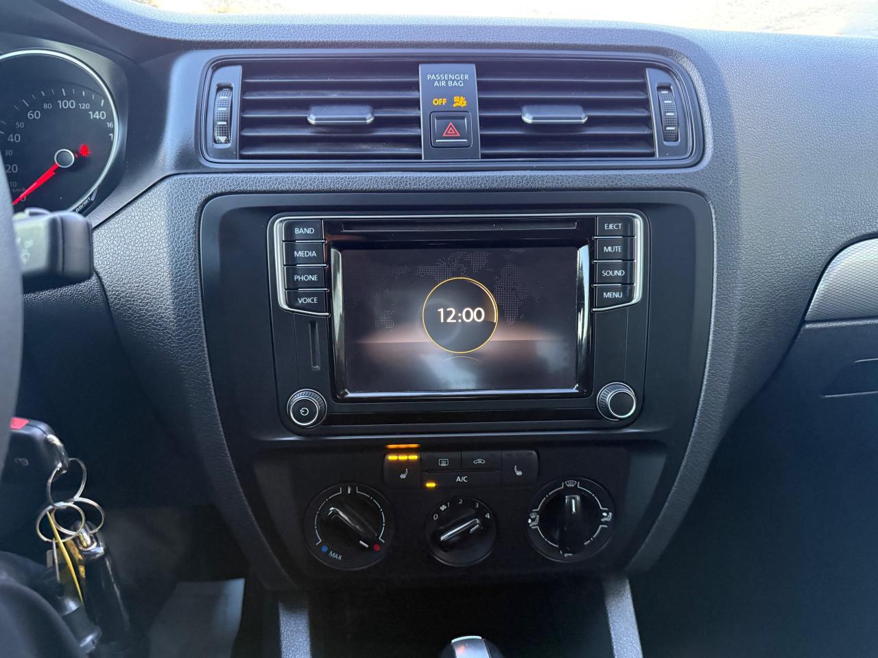 2017 Volkswagen Jetta 1.4 TSI Trendline+ (A6) 4dr Sedan Photo