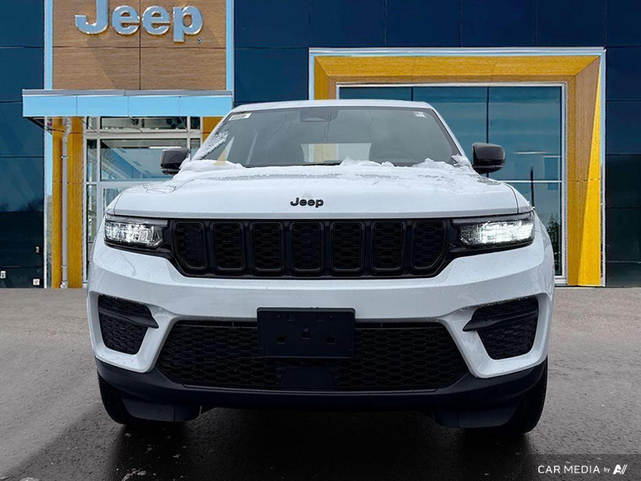 2025 Jeep Grand Cherokee Laredo 4dr 4x4 Photo