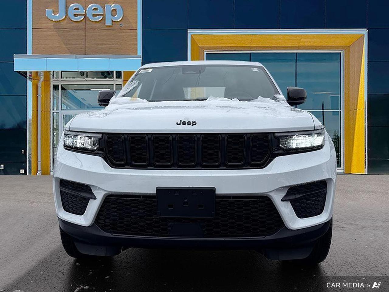 2025 Jeep Grand Cherokee Laredo 4dr 4x4 Photo