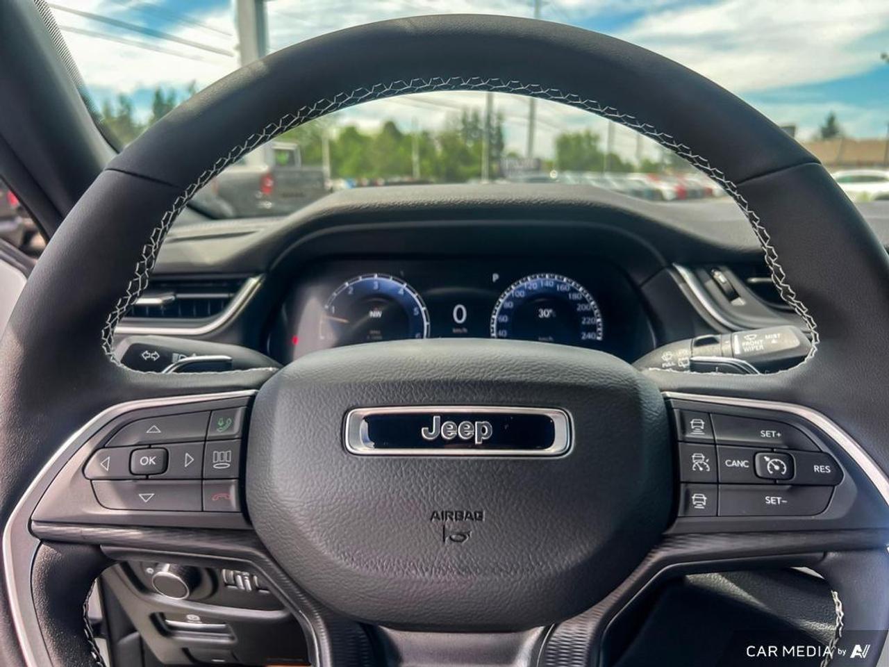 2025 Jeep Grand Cherokee Laredo 4dr 4x4 Photo