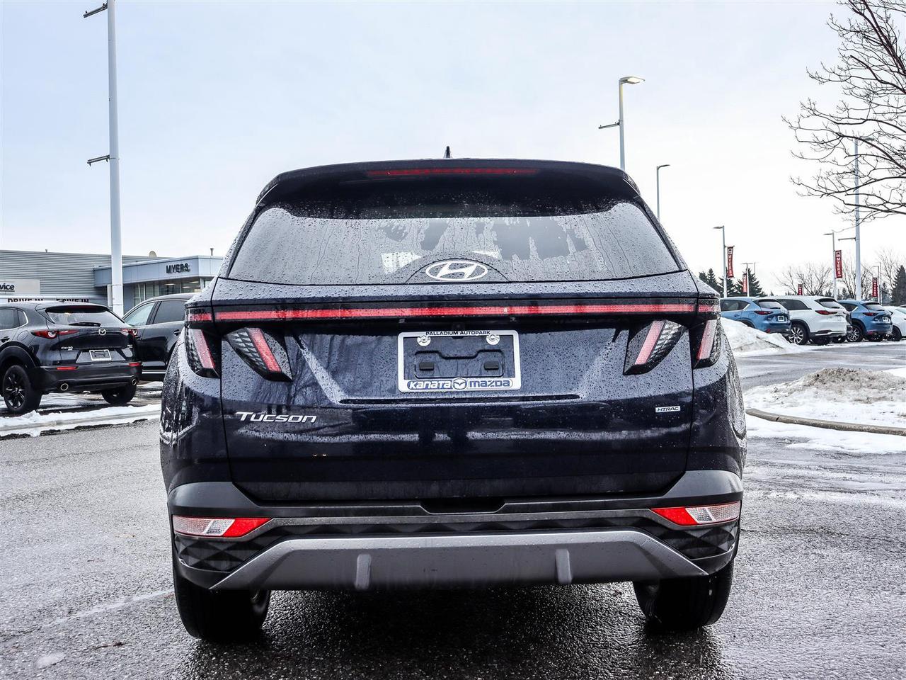 2022 Hyundai Tucson Preferred 4dr All-Wheel Drive Photo3