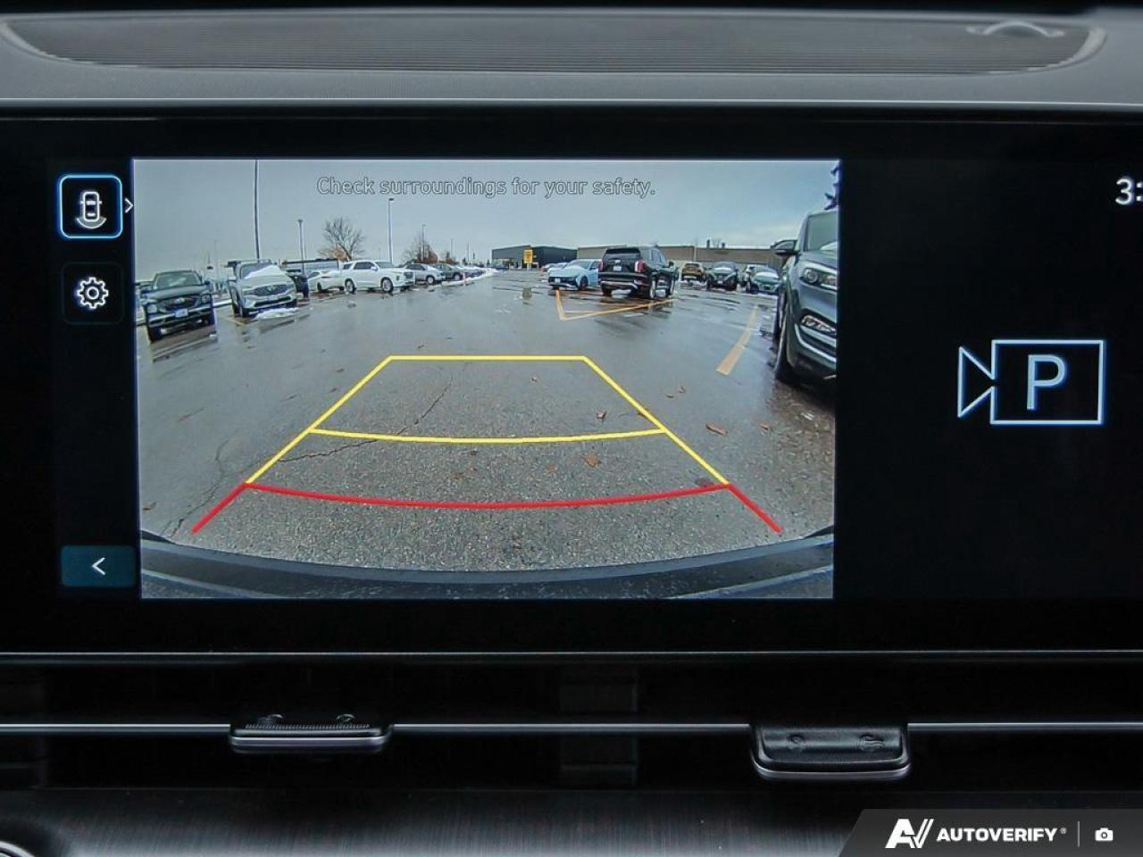 2024 Hyundai KONA 2.0L Essential 4dr Front-Wheel Drive Photo