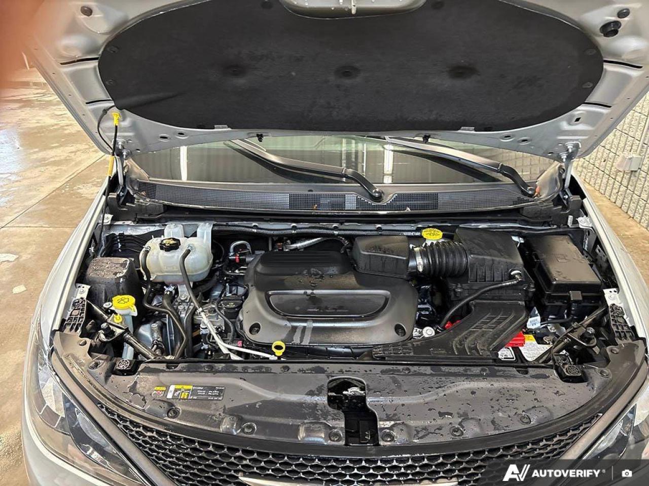 2024 Chrysler Grand Caravan SXT Front-Wheel Drive Passenger Van Photo