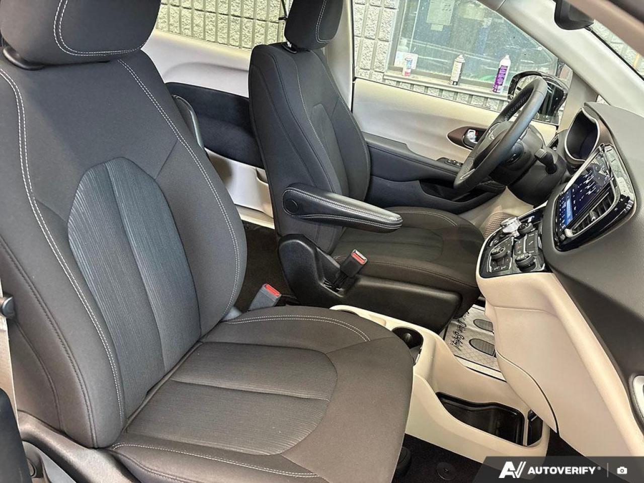 2024 Chrysler Grand Caravan SXT Front-Wheel Drive Passenger Van Photo