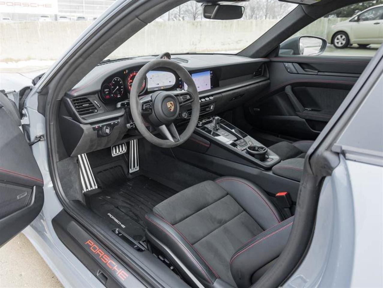 2023 Porsche 911 Carrera 4 GTS Aerokit Front Axle Lift System Premi Photo