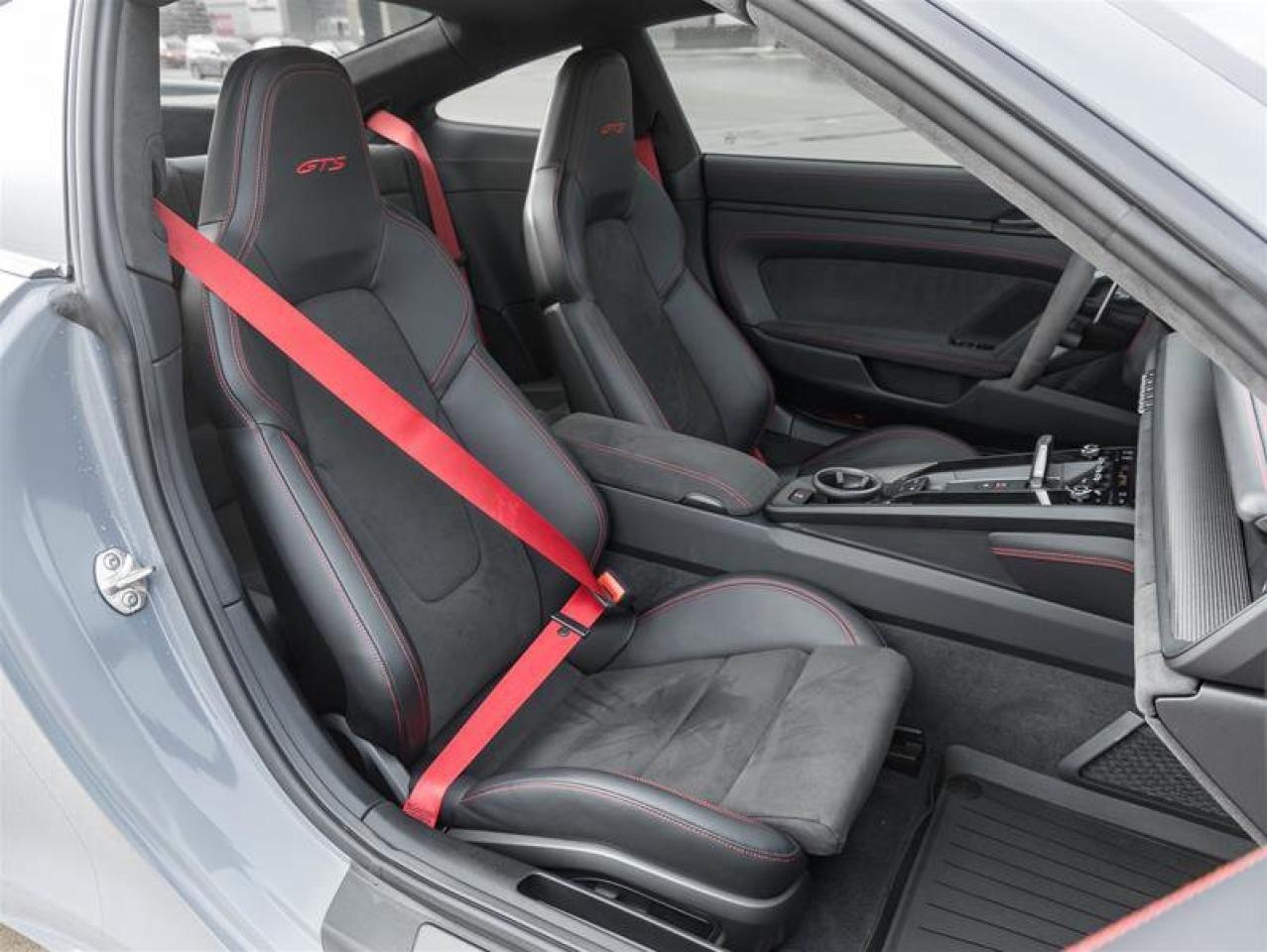 2023 Porsche 911 Carrera 4 GTS Aerokit Front Axle Lift System Premi Photo